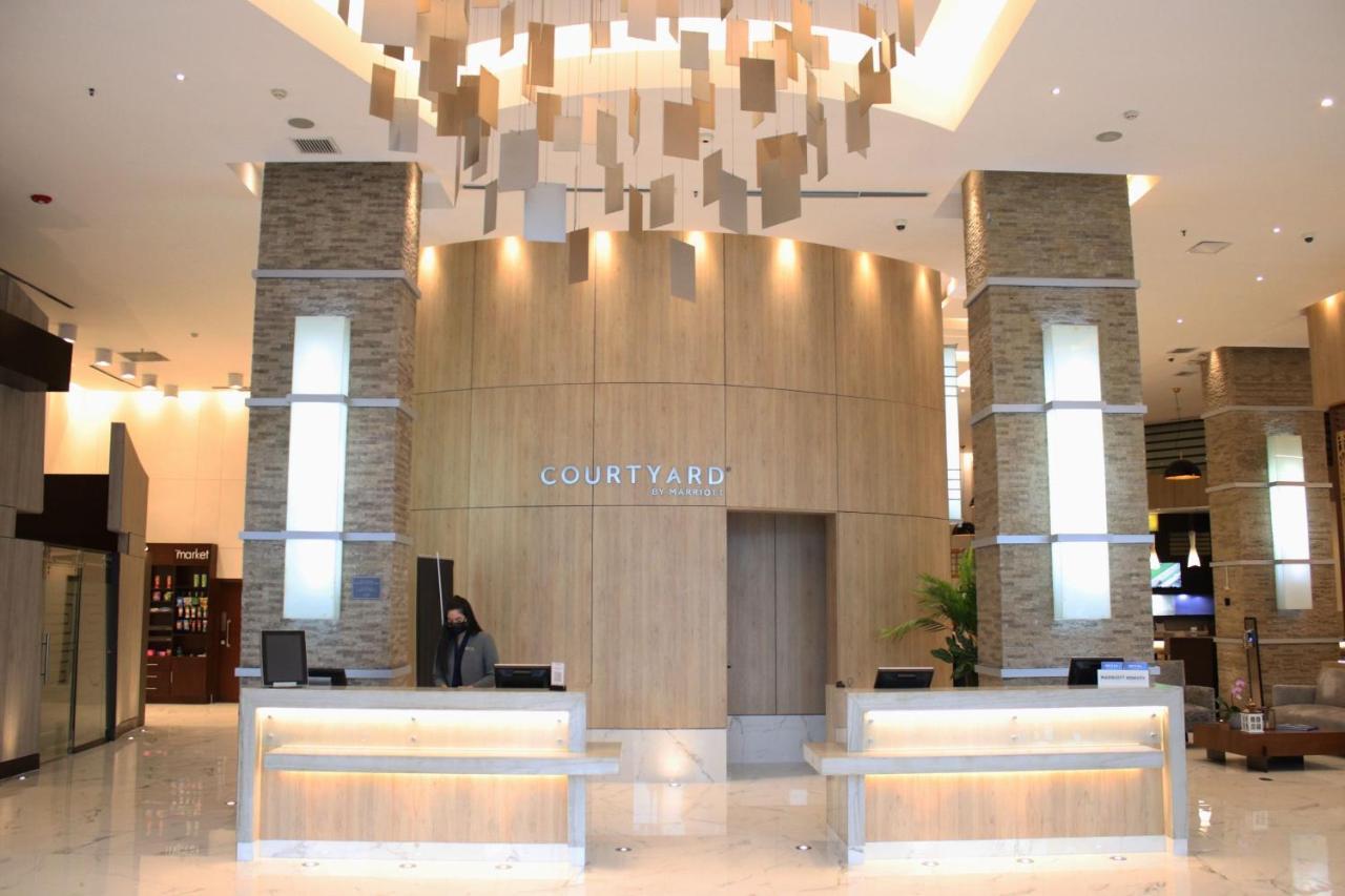 Отель Courtyard By Marriott Гуаякиль Экстерьер фото